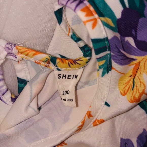 Toddler Girl Bundle: Floral and Starry Tulle Dresses - Picture 7 of 12